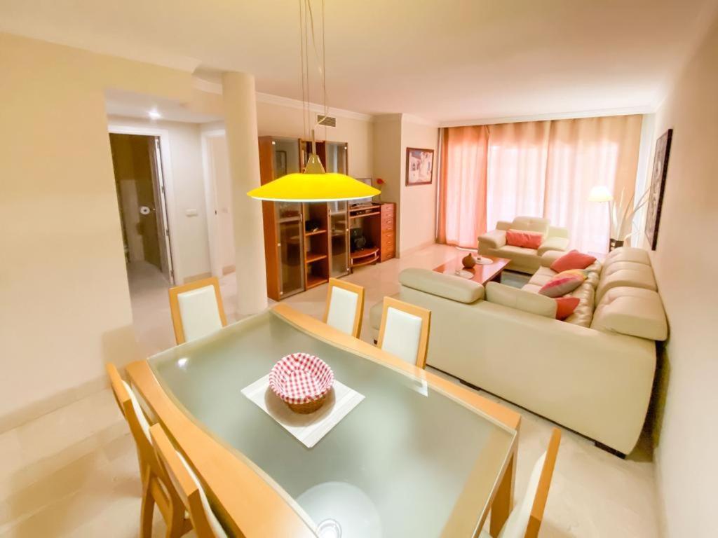 Apartamento En Los Patios De Santa Maria Golf Marbella Esterno foto
