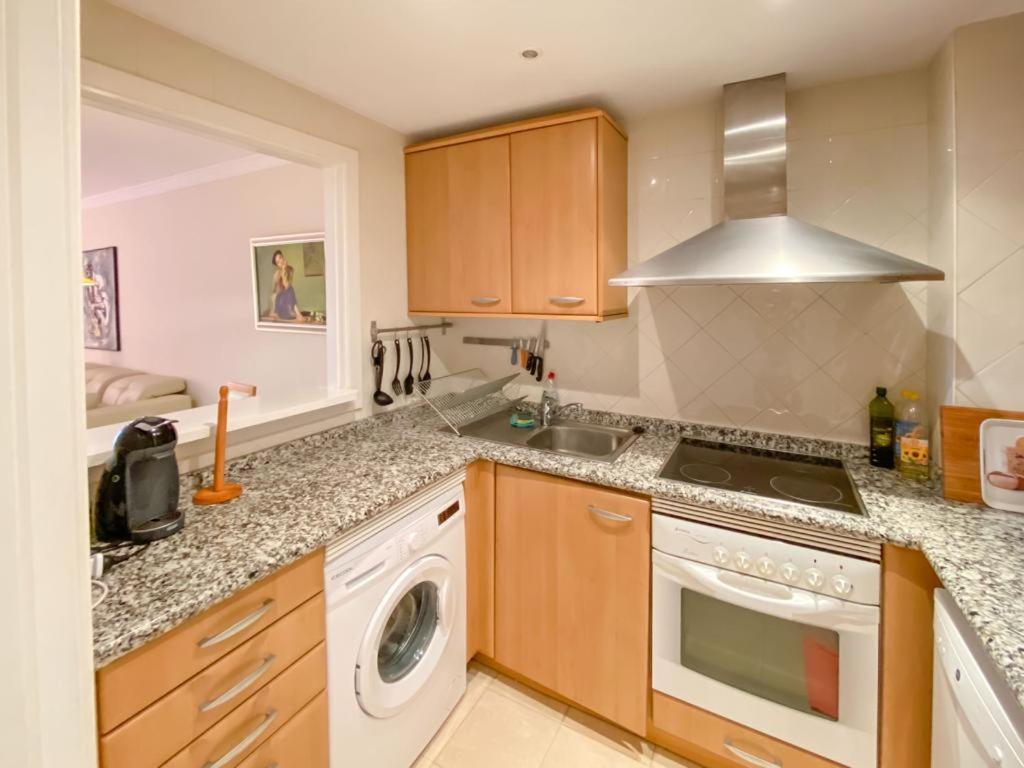 Apartamento En Los Patios De Santa Maria Golf Marbella Esterno foto