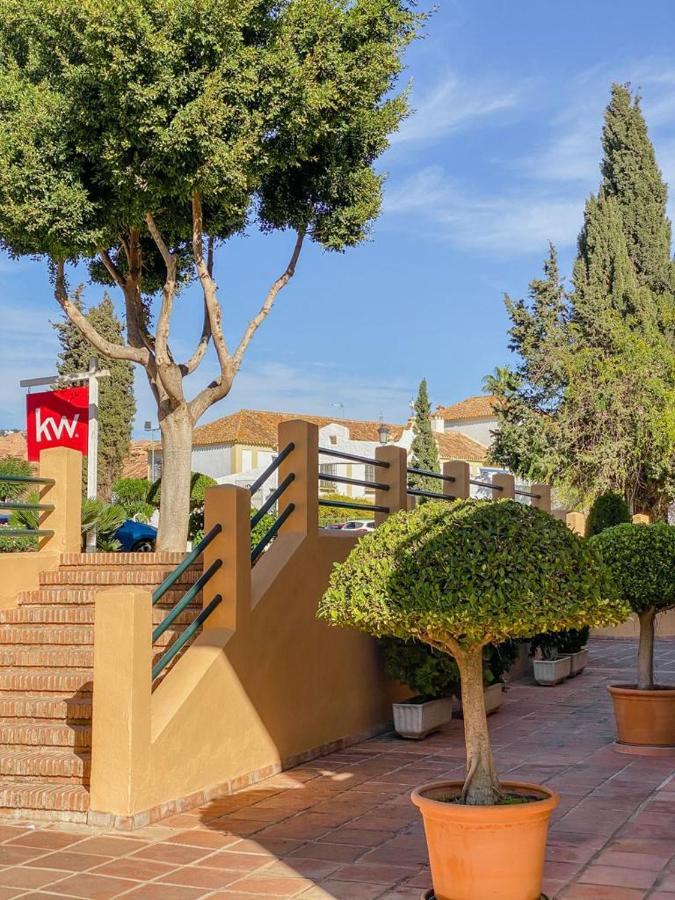Apartamento En Los Patios De Santa Maria Golf Marbella Esterno foto